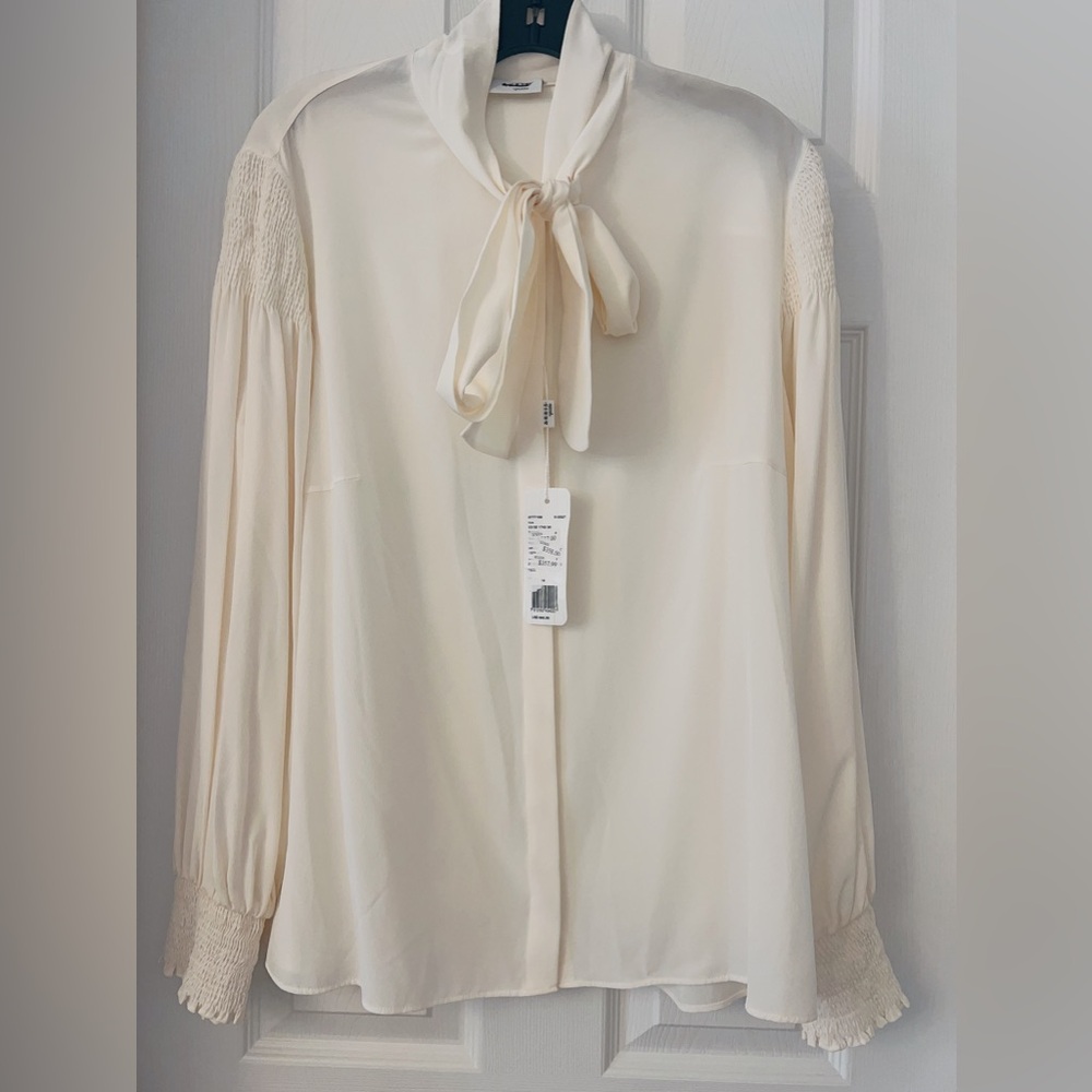 AKRIS PUNTO Tieneck Silk Blouse